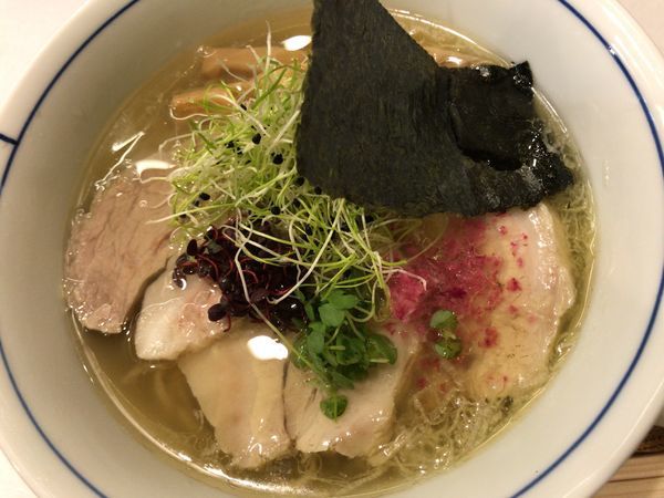 「鶏出汁中華 塩(数量限定)＋鶏油飯」@別邸三く 中華蕎麦 萃の写真