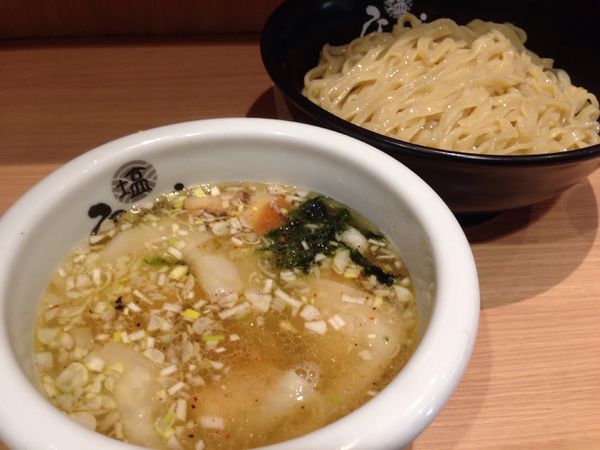 「ワンタン塩つけ麺」@ひるがおの写真