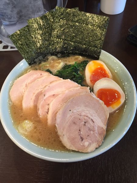 「ラーメン（並）」@横浜家系らーめん いずみ家の写真