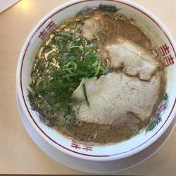濃い口とんこつラーメン＋替玉1玉