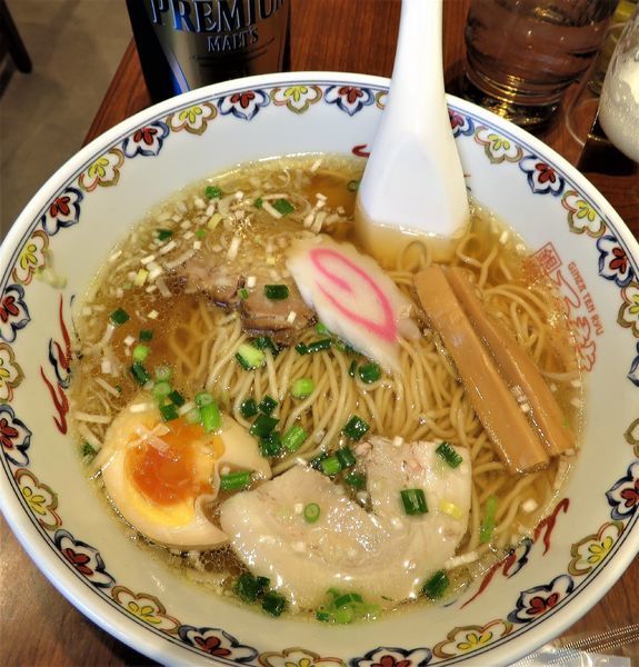 「日式拉麺（980円）＋プレミアムモルツ」@銀座天龍 本店の写真