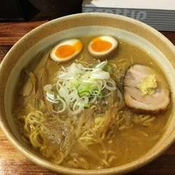 味噌ラーメン大盛り