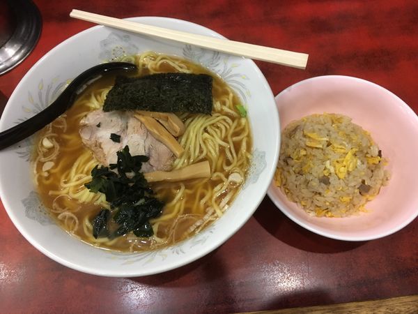 「ラーメン半チャーハン／¥550」@らーめん ほん田の写真