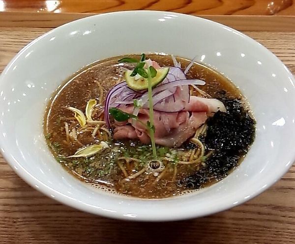 「金煮干し + 味付き替え玉」@麺's キッチン RIRIの写真