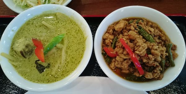 「ガパオ＆グリーンカレーセット  1200円」@はすの里 新御徒町本店の写真