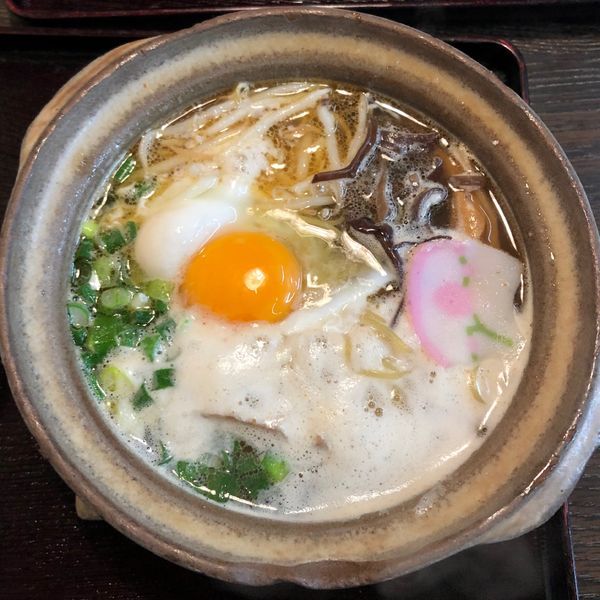 「鍋焼ラーメン (700円)」@小料理・めん処 ぼっちりの写真