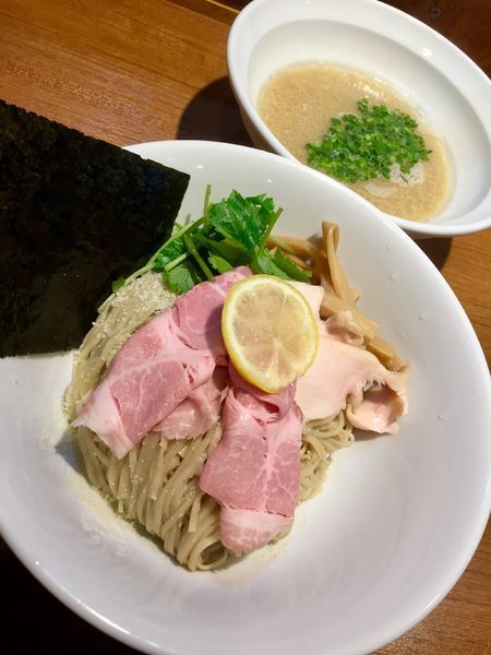 「【限定】冬の真鯛つけそばチーズの香りをのせて￥900」@寿製麺よしかわ 川越店の写真