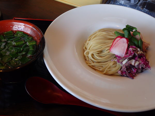 「【期間限定】牡蠣の塩つけそば」@南部屋 路ばたの写真