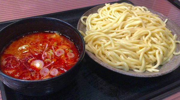 「辛しつけ麺 【大盛り】」@三ツ矢堂製麺 ぐりーんうぉーく多摩店の写真
