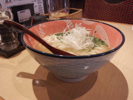 「鶏そば(塩味)」@鶏料理 葉やまの写真