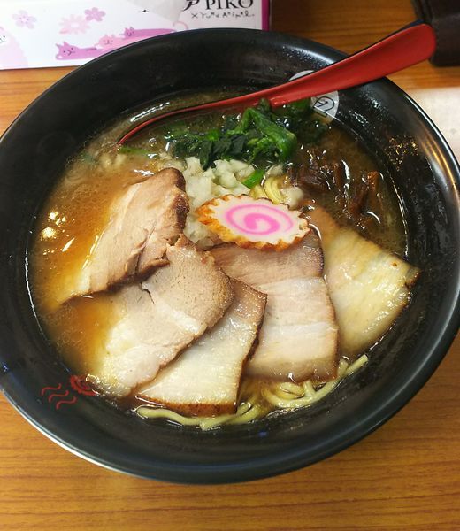 「濃厚黒燻しチャーシュー」@千葉拉麺倶楽部 拉通（ra2）の写真