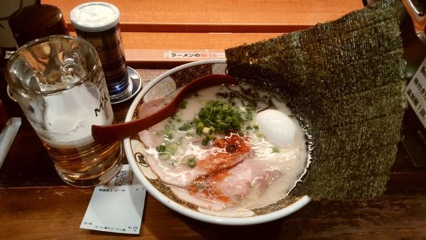 「特製豚王＋生ビール」@ラーメン凪 大宮店の写真