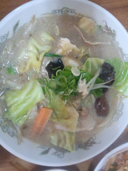 「五目ラーメン 600円」@かるもラーメンの写真