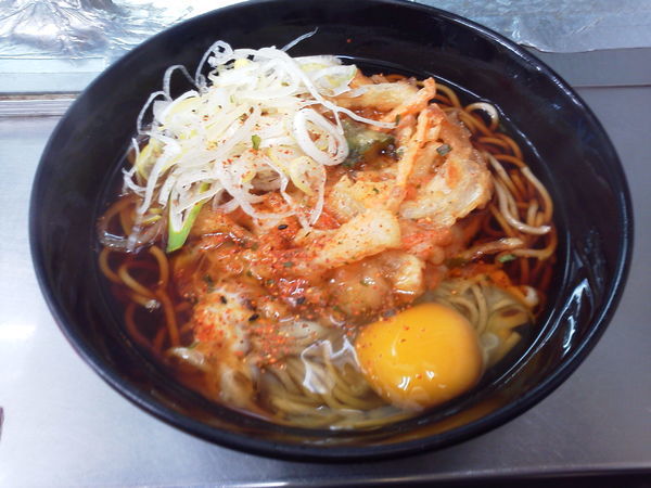 「かき揚げ天玉そば 470円」@大船軒 JR大船駅構内店の写真