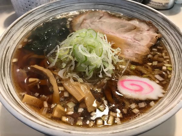 「ふるかわ平打ち煮干しそば 大盛 700円」@煮干し中華専門店 つじ製麺所の写真