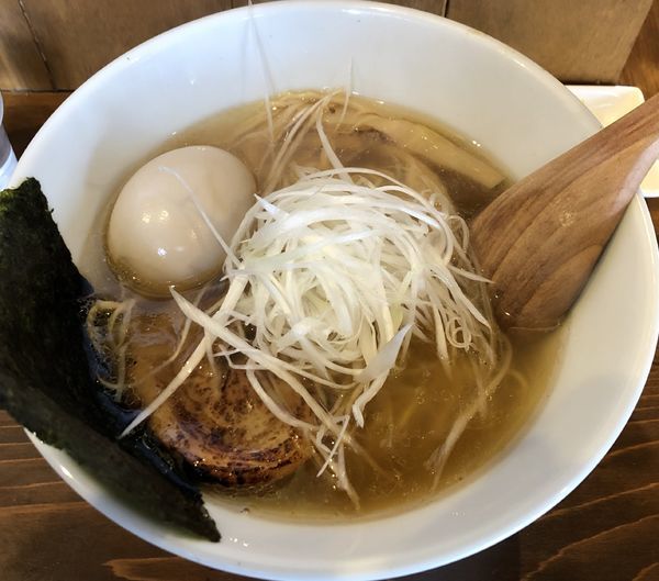 「アゴだしらぁめん・塩＋味玉（￥700＋￥100）」@らあめん一路の写真