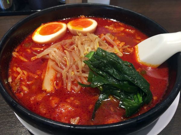 「数量限定 旨辛麺２辛（853円）」@来来亭 吉川店の写真