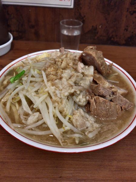 「95 小豚 ニンニクアブラカラメ」@ラーメン二郎 品川店の写真