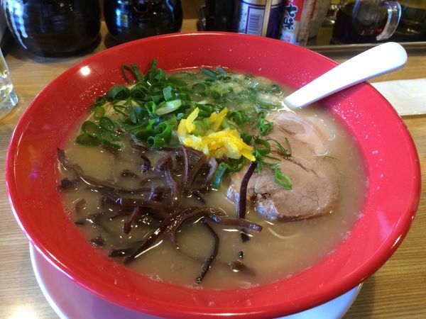 「九州豚骨どらいんラーメン」@九州豚骨ラーメン どらいんの写真