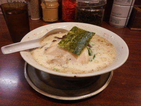 「豚骨塩ラーメン」@二代目 哲麺 八王子店の写真