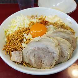 まぜそば全部豚増し