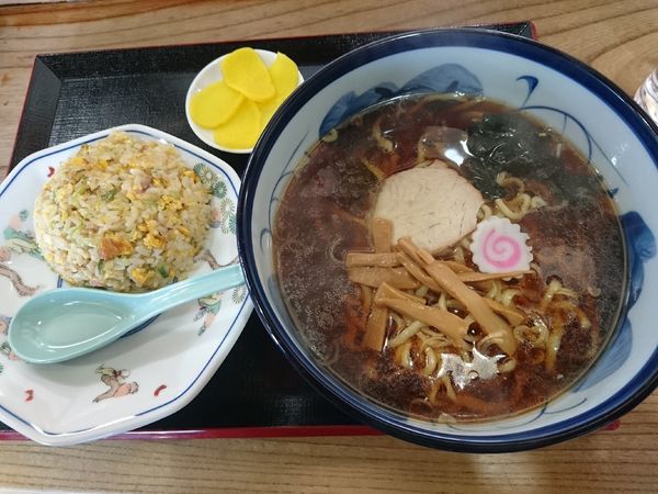 「ラーメン・炒飯 (Aセット) 700円」@丸鶴の写真