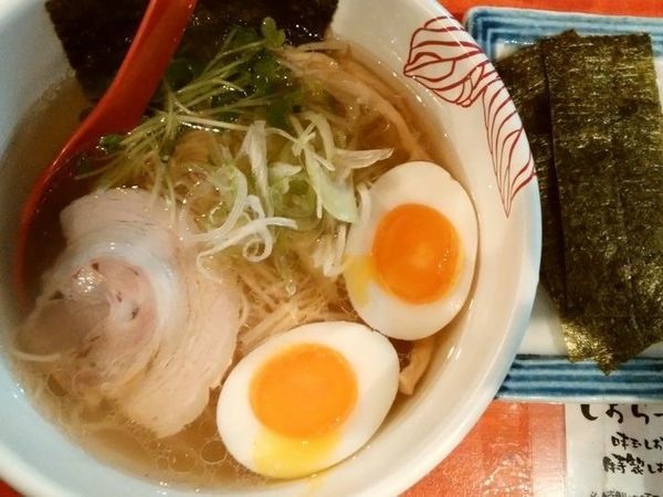 「しおらーめん＋味玉＋のり」@麺処 あす花の写真