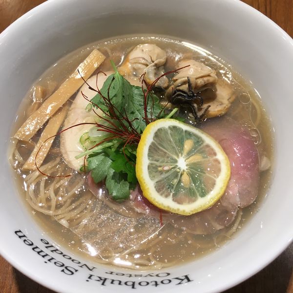 「牡蠣そば」@寿製麺よしかわ 川越店の写真