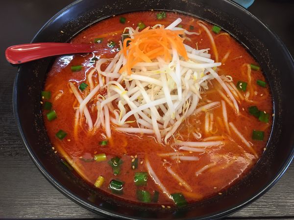 「辛味噌ラーメン(大辛)大盛」@ラーメンめん丸 上尾上店の写真