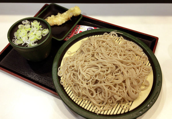 「もりそば(320円)+海老天(クーポン)」@ゆで太郎 新川1丁目店の写真