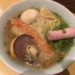 特製潮そば1300円