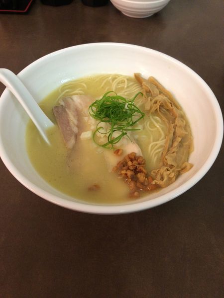 「【限定】鶏白湯塩拉麺」@麺屋 心羽の写真