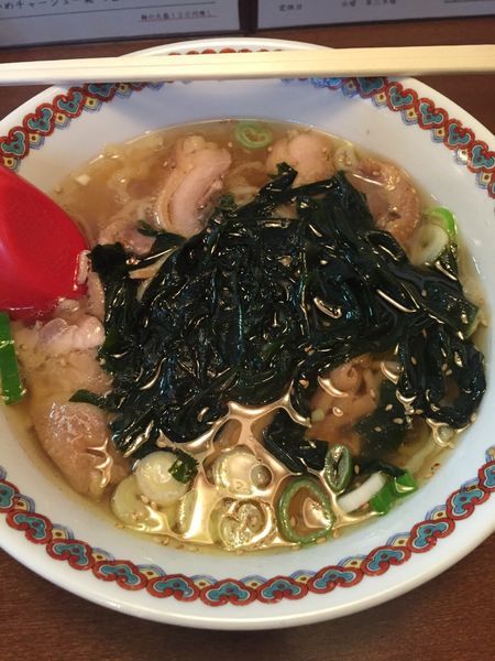 「三陸わかめチャーシュー麺 醤油（1,080円）」@中華そば 嘉一の写真