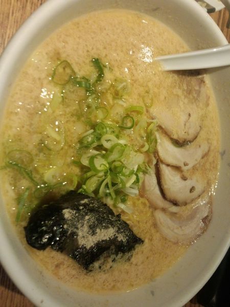 「玉子とじラーメン 700円+チャーシュー」@萬珍軒の写真