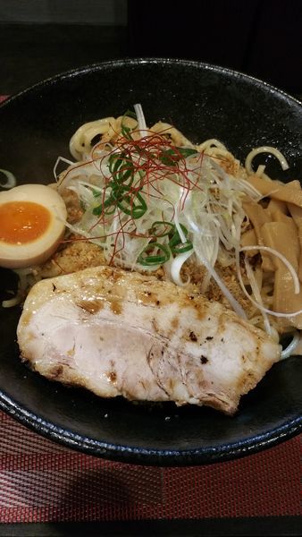 「汁なし醤油」@廻麺 鶏千の写真