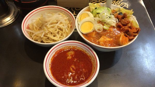 「蒙古丼＋冷やし味噌セット」@蒙古タンメン 中本 渋谷店の写真