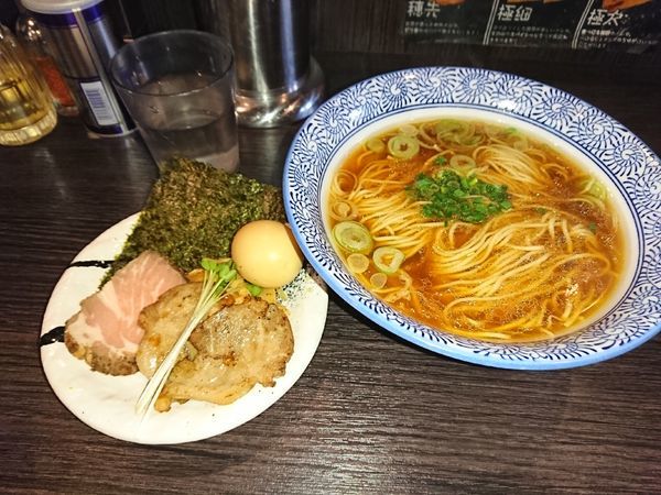 「鶏だし醤油ラーメン」@麺処 ほん田 nijiの写真