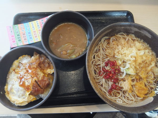 「お得セット500円(火曜日：カツ丼)クーポンでカレールー無料」@ゆで太郎 柏大井店の写真