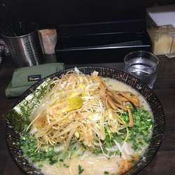 みそホルモンメン