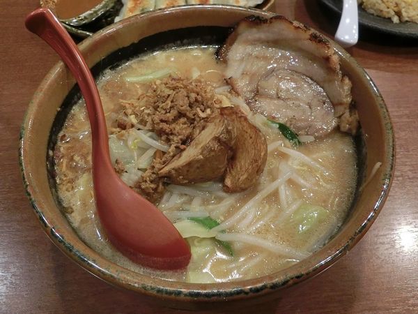 「北海道味噌野菜らーめん+炙りチャーシュー一枚」@蔵出し味噌 麺場 壱歩 武蔵村山店の写真