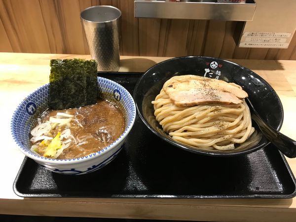 「濃厚豚骨魚介つけ麺」@麺屋 たけ井 阪急梅田店の写真