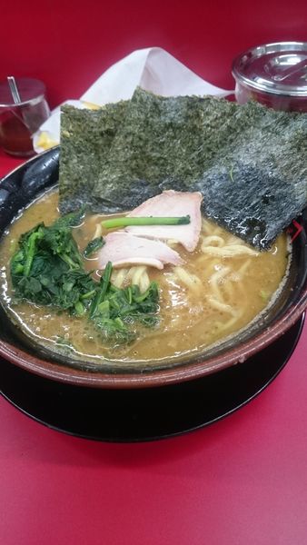 「ラーメン中盛」@家系ラーメン 王道家の写真