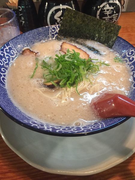「博多とんこつ」@博多ラーメン鶴亀堂 鶴ヶ島店の写真