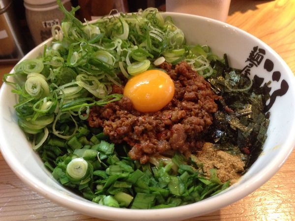 「九条ネギ増し台湾混ぜそば」@麺屋こころ 梅ヶ丘店の写真