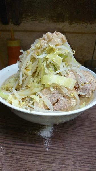 「大ラーメン740円ニンニク少し他全部多め」@ラーメン二郎 横浜関内店の写真