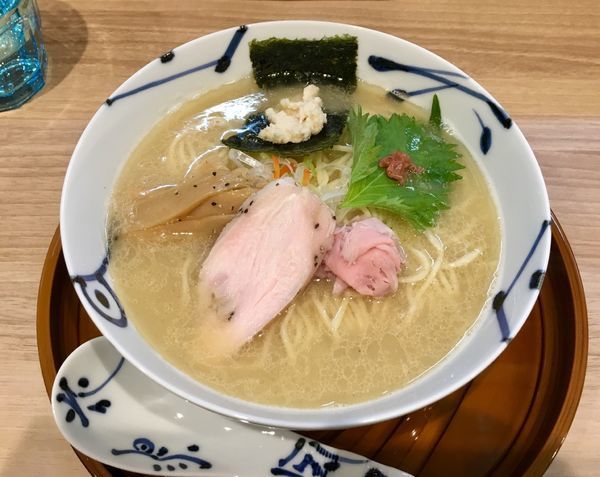 「鯛白湯ラーメン 塩」@麺や 空月の写真
