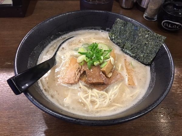 「塩ラーメン」@中華そば うづまきの写真