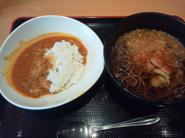 「ハーフセット 500円」@よもだそば 日本橋店の写真