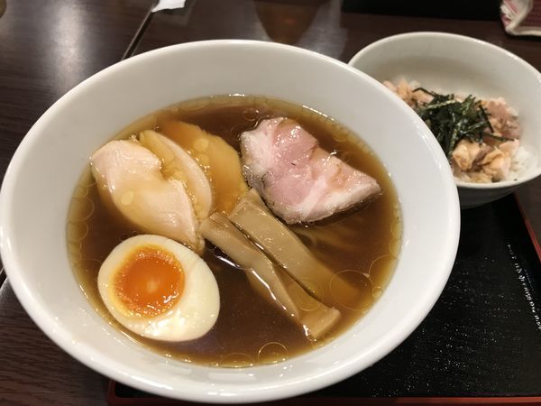 「醤油らぁ麺」@らぁ麺 幸跳の写真