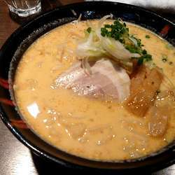 とも蔵辛味噌らーめん